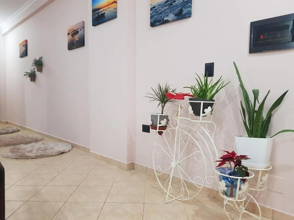 Kontakte von Alpha&Omega 2 Berdooms Apartment Seaside
